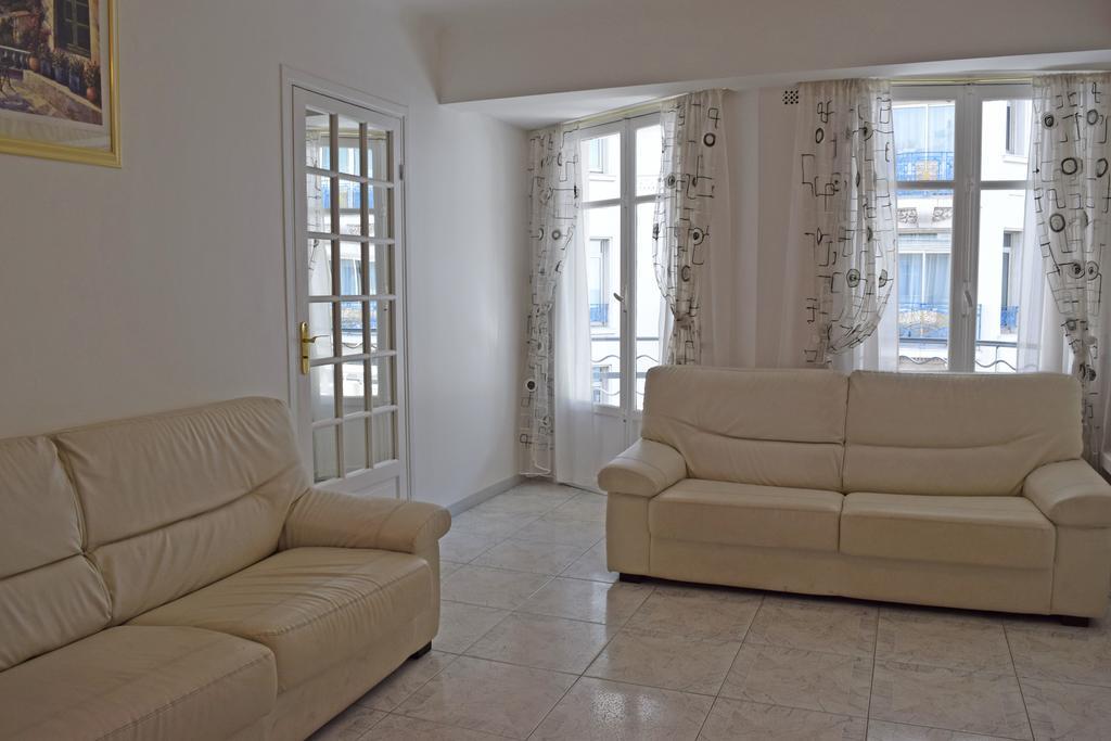 Palais Des Iles Cannes